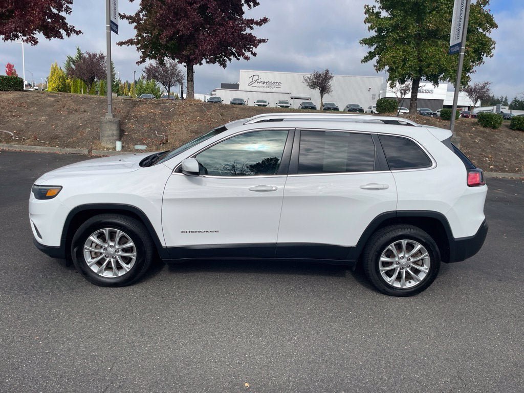 Used 2019 Jeep Cherokee Latitude w/ Cold Weather Group FWD image 10