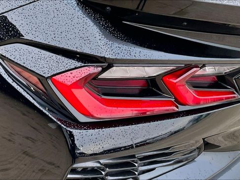 Used 2025 Chevrolet Corvette Z06 image 25