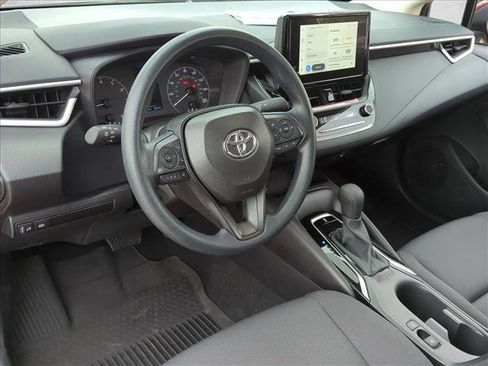 Certified 2025 Toyota Corolla LE FWD image 10