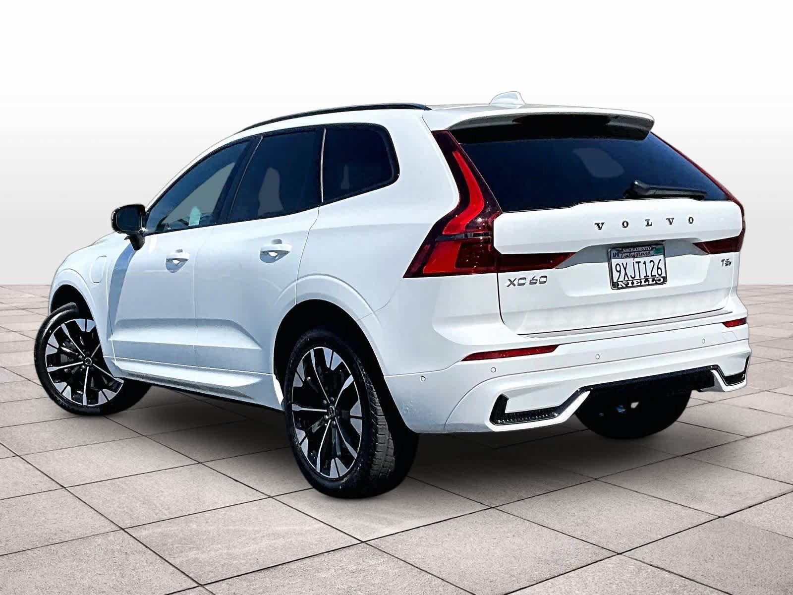 Used 2026 Volvo XC60 T8 Plus w/ Protection Package Premier AWD/4WD image 15