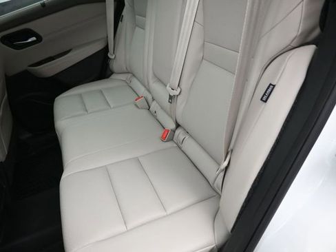 Used 2023 Nissan Rogue SV w/ SV Premium B Package image 22