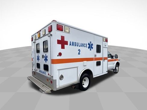 Used 2003 Ford F350 XL image 19