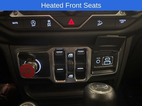 Used 2018 Jeep Wrangler Unlimited Sahara image 26