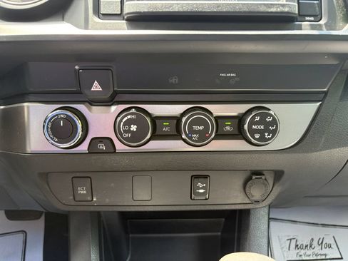 Used 2019 Toyota Tacoma SR w/ SR Convenience Package AWD/4WD image 27