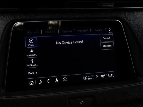 Used 2021 Cadillac XT4 Premium Luxury FWD image 32