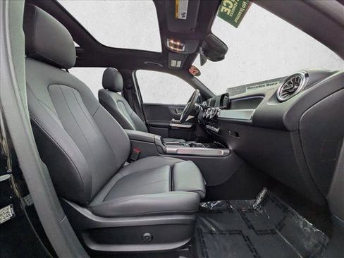 Certified 2025 Mercedes-Benz GLB 250 image 20
