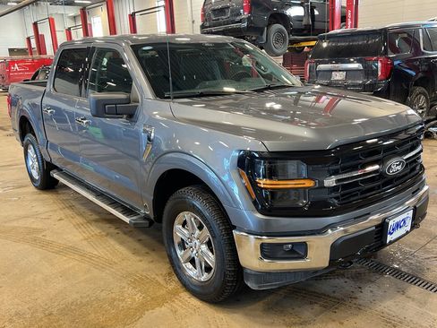 Used 2025 Ford F150 XLT w/ Equipment Group 301A Standard image 5