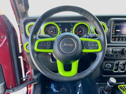 Used 2022 Jeep Wrangler Unlimited Sahara w/ Cold Weather Group image 11