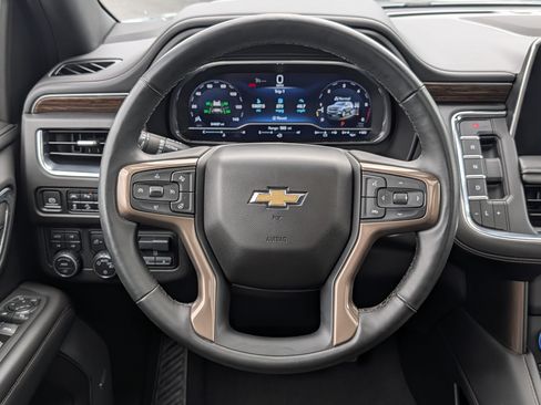 Used 2023 Chevrolet Suburban High Country w/ LPO, Illumination Package AWD/4WD image 20