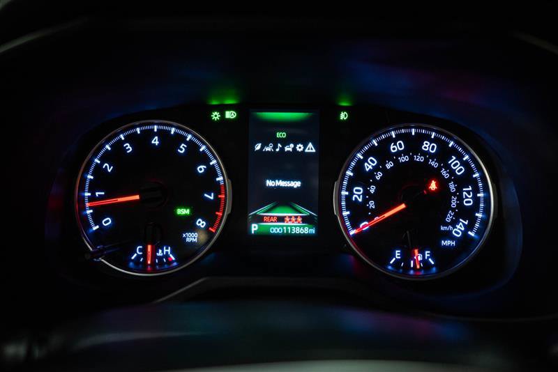Used 2020 Toyota RAV4 XLE Premium AWD/4WD image 18