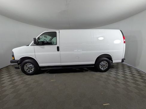 Used 2025 GMC Savana 2500 w/ Driver Convenience Package RWD image 19