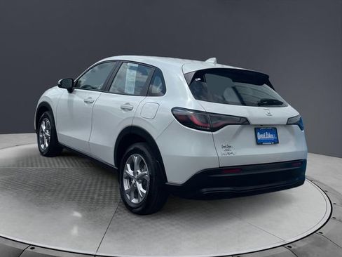 Certified 2024 Honda HR-V LX image 3
