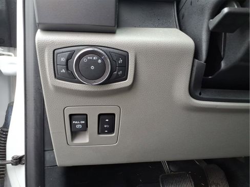 Used 2019 Ford F150 XLT w/ Equipment Group 302A Luxury image 18