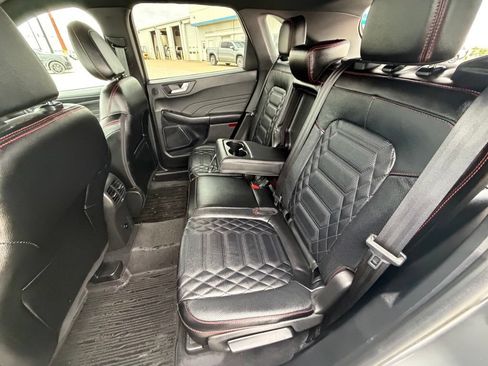 Used 2023 Ford Escape ST-Line Elite w/ Premium Technology Package AWD/4WD image 24