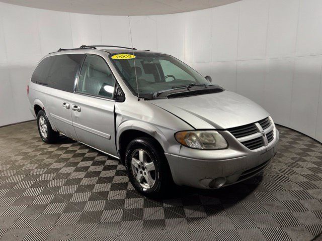 Used 2005 Dodge Grand Caravan SXT FWD image 3