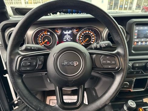 Used 2022 Jeep Wrangler Sport image 14