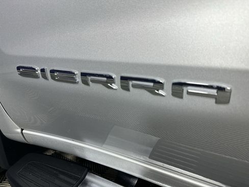 Used 2021 GMC Sierra 1500 SLT w/ SLT Convenience Package AWD/4WD image 34