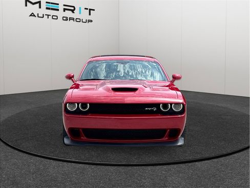 Used 2016 Dodge Challenger SRT Hellcat RWD image 3