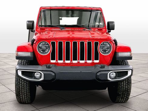 Used 2022 Jeep Wrangler Unlimited Sahara w/ LED Lighting Group AWD/4WD image 3