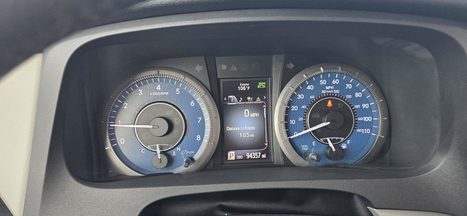 Used 2018 Toyota Sienna XLE FWD image 18
