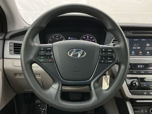 Used 2017 Hyundai Sonata SE FWD image 31