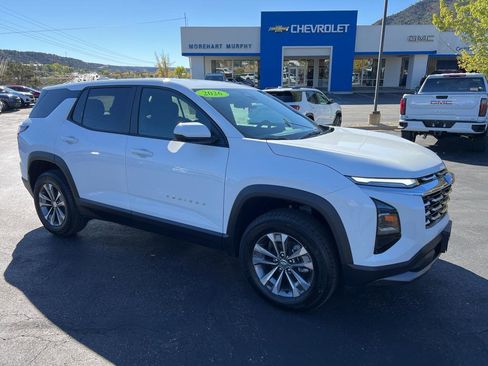 New 2026 Chevrolet Equinox LT image 1