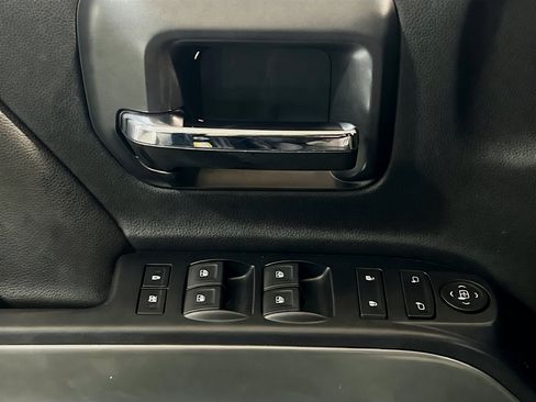 Used 2018 Chevrolet Silverado 1500 LT w/ All Star Edition AWD/4WD image 13