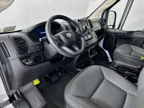 Used 2025 RAM ProMaster 2500 w/ U-Haul Equipment Group FWD image 29