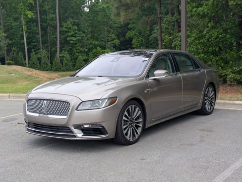Used 2019 Lincoln Continental Reserve FWD image 6