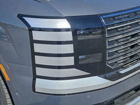 New 2026 Hyundai Palisade Calligraphy FWD image 8