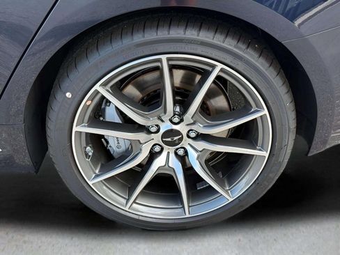 New 2026 Genesis G70 2.5T image 12