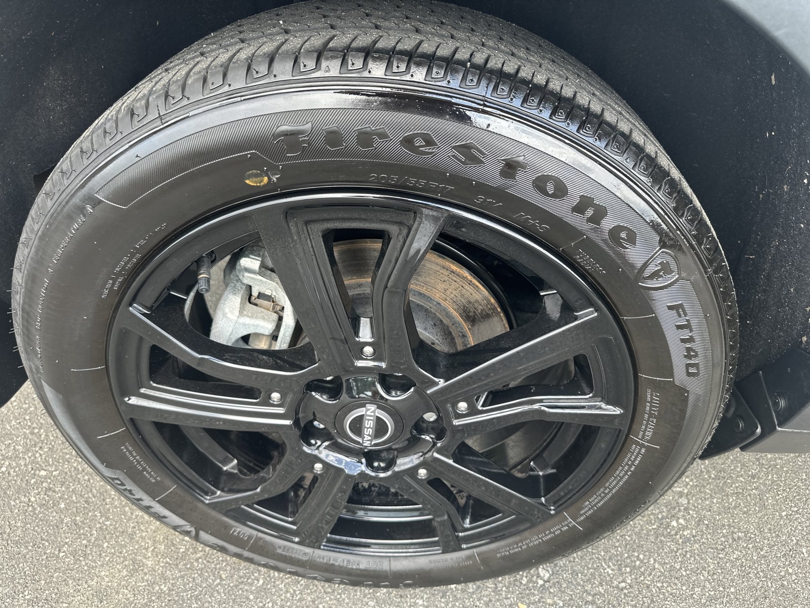 Used 2024 Nissan Kicks SR w/ SR Premium Package FWD image 30
