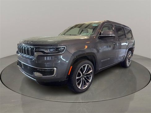 Used 2022 Jeep Wagoneer Series III w/ Premium Group I image 3