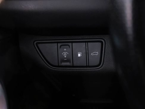 Used 2022 Genesis G70 3.3T image 36