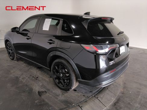 Used 2023 Honda HR-V Sport image 8