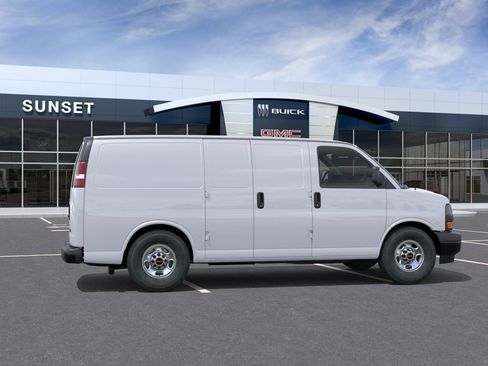 New 2025 GMC Savana 2500 w/ Communications Package RWD image 5