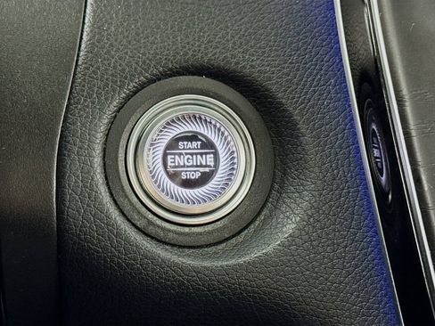 Used 2020 Mercedes-Benz GLC 300 image 26