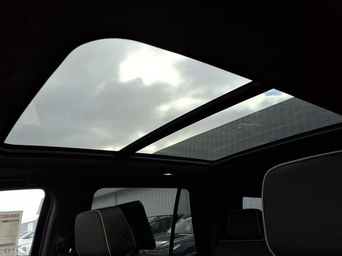 New 2026 GMC Yukon Elevation w/ Elevation Premium Package image 9