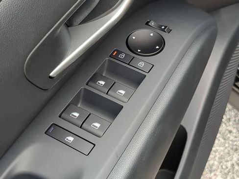 New 2026 Hyundai Tucson SE image 18