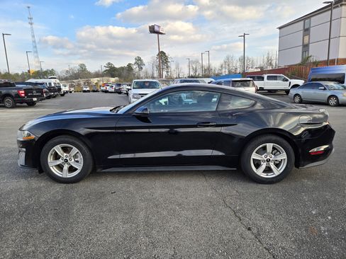 Certified 2022 Ford Mustang Coupe image 11