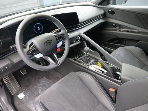 New 2025 Hyundai Elantra N image 22