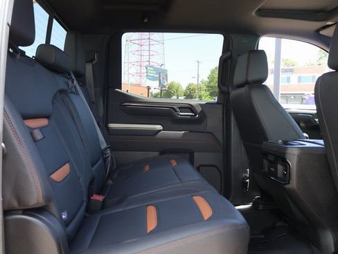 Used 2022 GMC Sierra 1500 AT4 w/ AT4 Premium Package AWD/4WD image 13