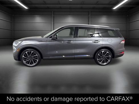 Certified 2022 Lincoln Aviator Reserve w/ Equipment Group 201A image 3