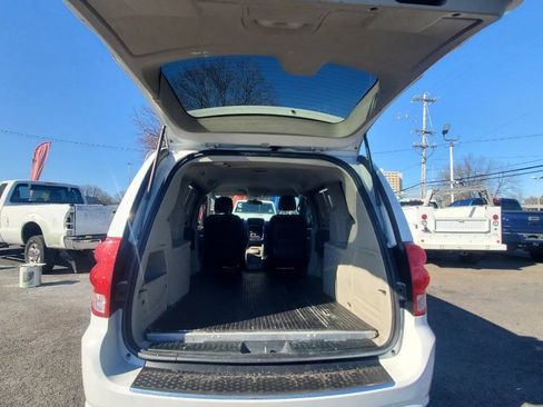 Used 2014 RAM C/V Tradesman FWD image 23