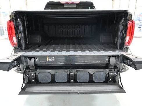 Used 2021 GMC Sierra 1500 Denali w/ Denali Ultimate Package AWD/4WD image 9