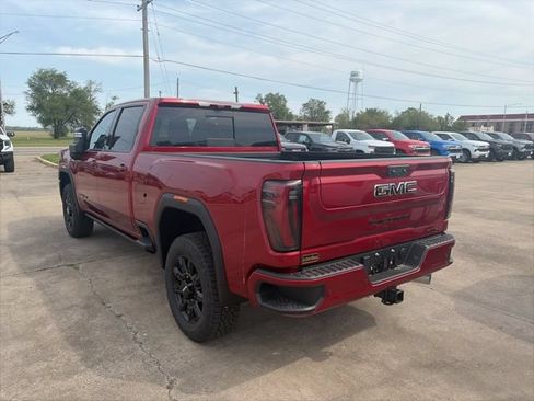New 2026 GMC Sierra 2500 AT4 w/ AT4 Premium Plus Package AWD/4WD image 4