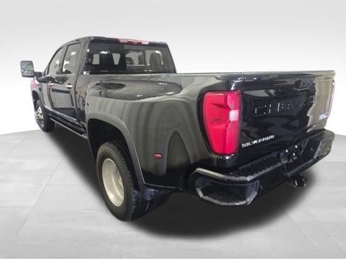 Used 2024 Chevrolet Silverado 3500 High Country w/ High Country Premium Package AWD/4WD image 6