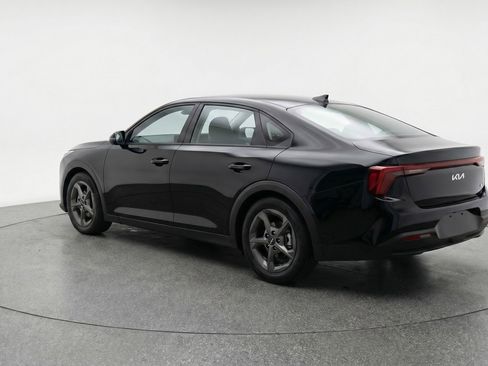 Used 2025 Kia K4 FWD image 6