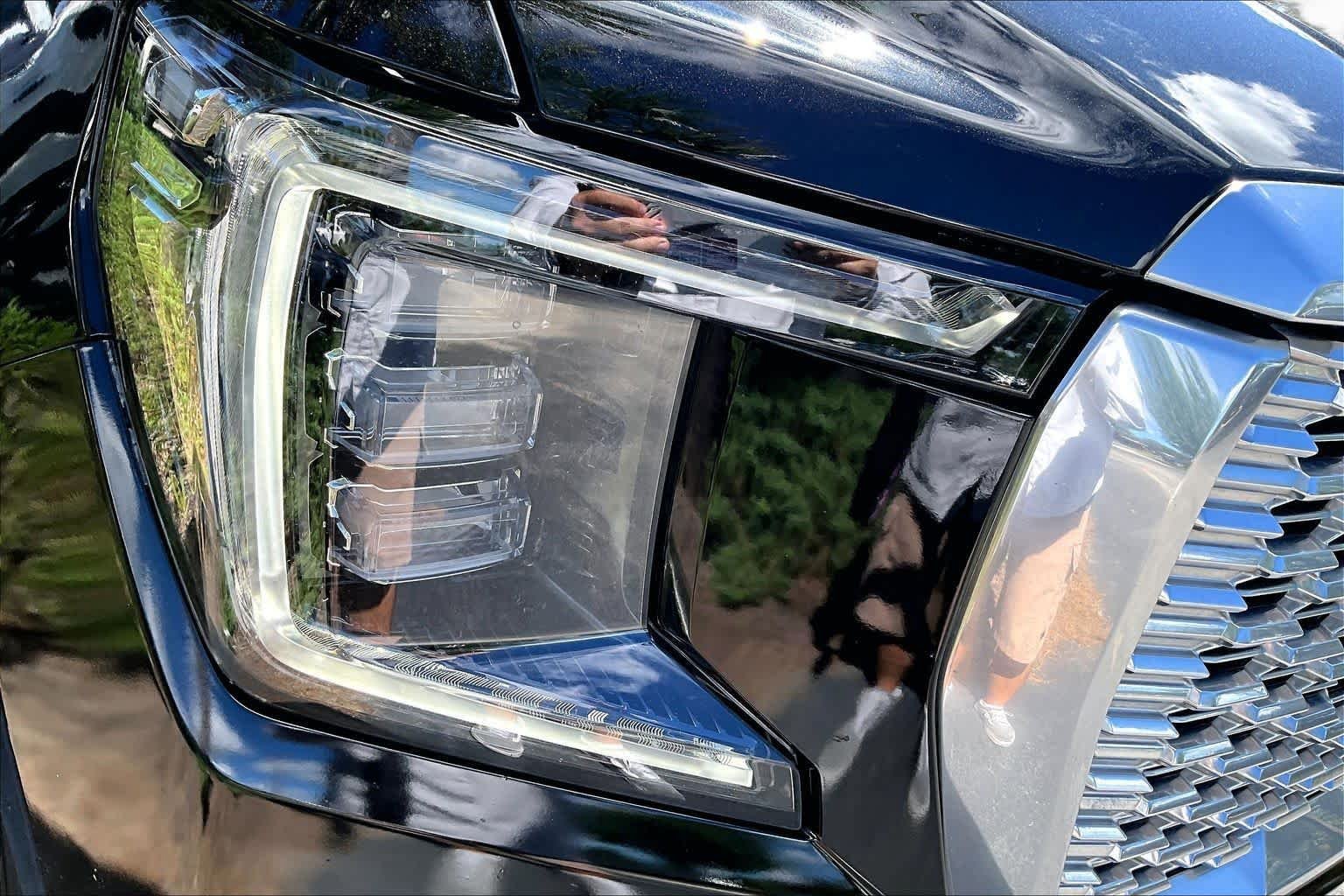 Used 2022 GMC Yukon Denali AWD/4WD image 34