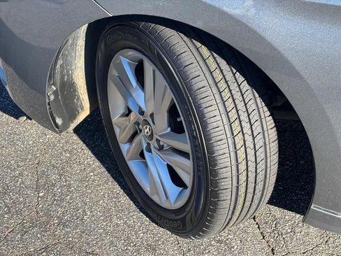 Used 2019 Hyundai Elantra SEL w/ Cargo Package image 27